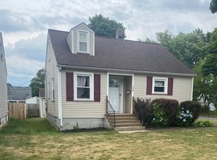 138 Standish Rd, Rochester, NY 14626