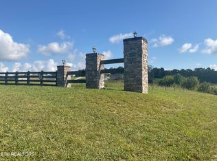 Estate Loop Trl, Crossville, TN 38555