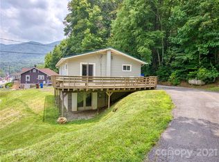 27 Kyles Way, Maggie Valley, NC 28751