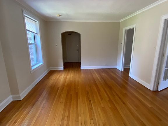 3rd image of 909 Elmwood Ave #2