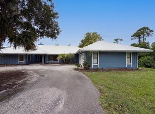 2122 SW Racquet Club Dr, Palm City, FL 34990