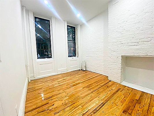 3rd image of 413 E 9th St #1AA