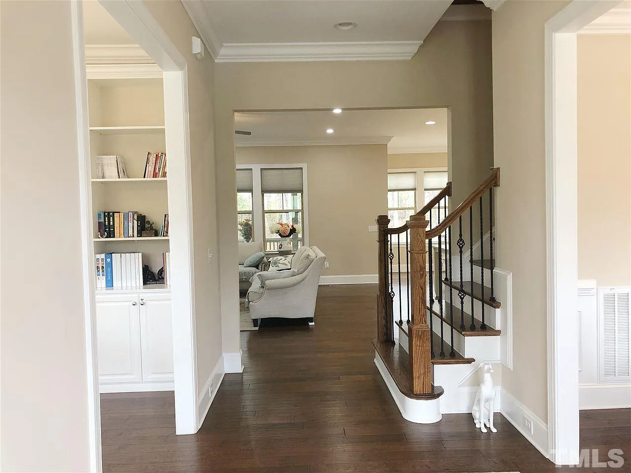4 bed, 4.5 bath, 3574 sqft, $3,800 — Photo 2