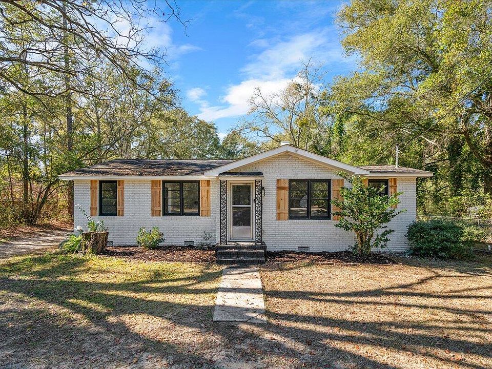 388 Hendersonville Hwy, Walterboro, SC 29488 | MLS #24002355 | Zillow