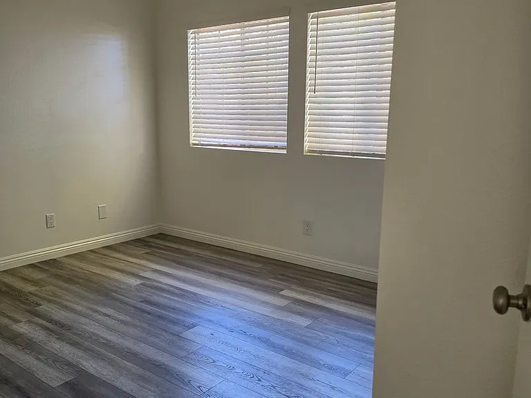 2081 Blackberry Cir — Photo 3