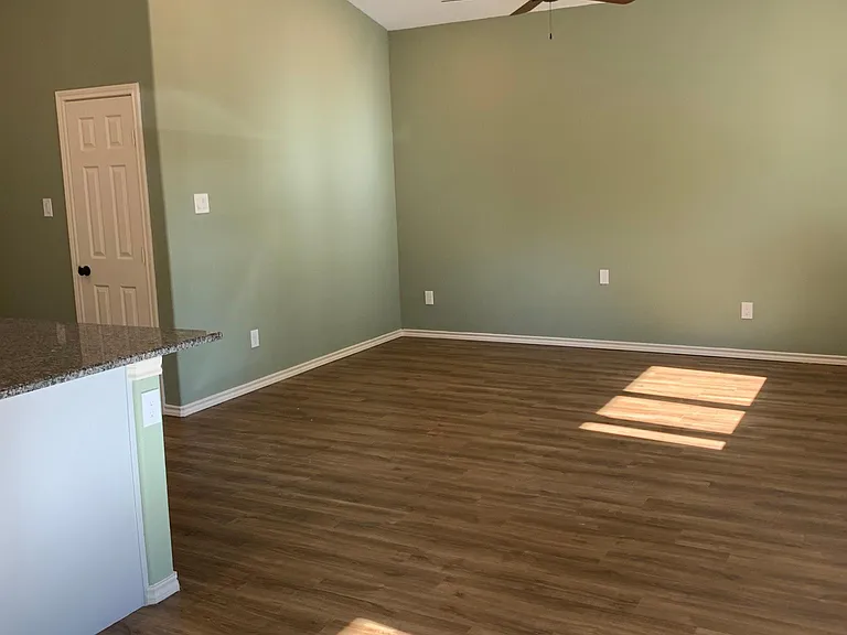 3108 Langford St — Photo 2