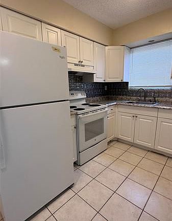 2nd image of 717 SE 16th St