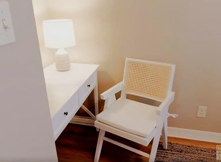 120 E Sunset Dr — Photo 39
