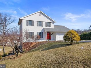 1600 Leslynn Rd, York, PA 17403