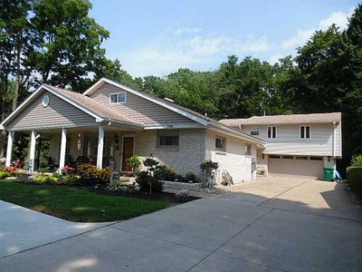 11990 Iroquois Rd, Conneaut Lake, PA, 16316
