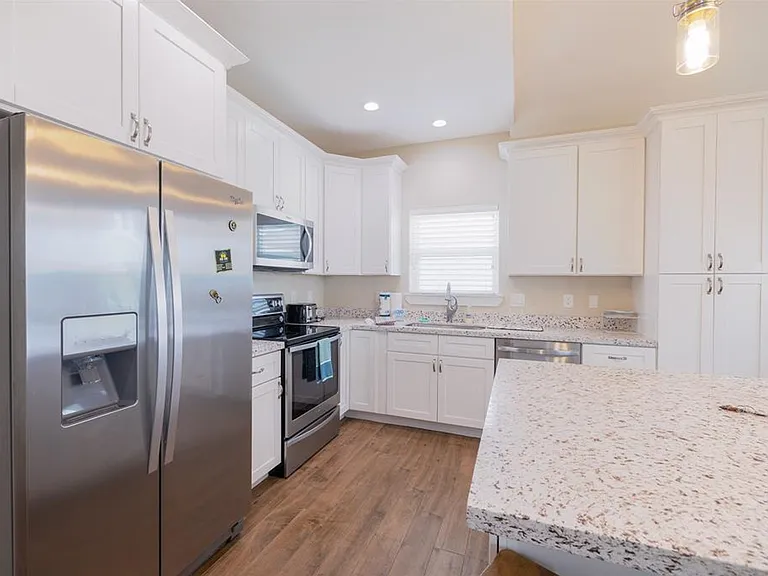 4129 Fort Bend Dr — Photo 13