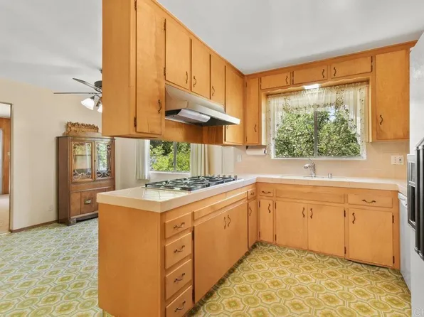 3448 Goldfinch St, San Diego, CA 92103