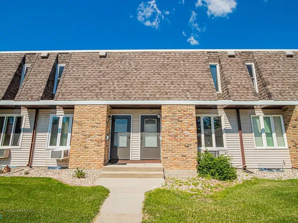 251 12 1/2 Ave E, West Fargo, ND 58078