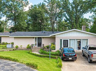 1112 Le Duke Blvd, Longview, TX 75601