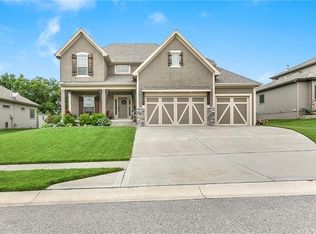 3118 NE 92nd St, Kansas City, MO 64156