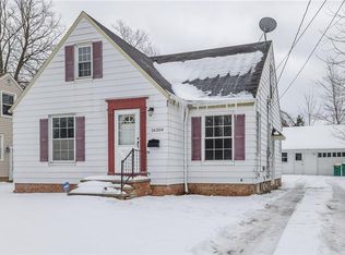 16304 Raymond St, Maple Heights, OH 44137
