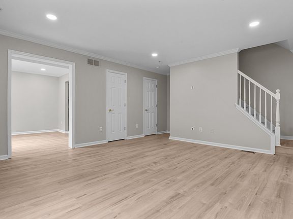 3rd image of 115 Goldfinch Ct #237