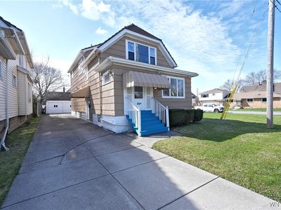 2581 Genesee St, Cheektowaga, NY, 14225