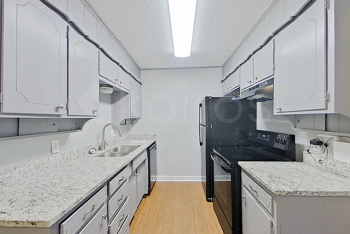 923 Kimbrough St — Photo 9
