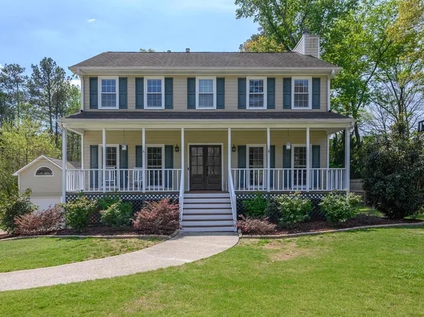 1804 Russet Hill Cir, Birmingham, AL 35244