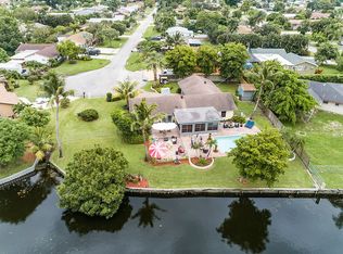 3230 Tropical Trl, Lake Worth, FL 33462