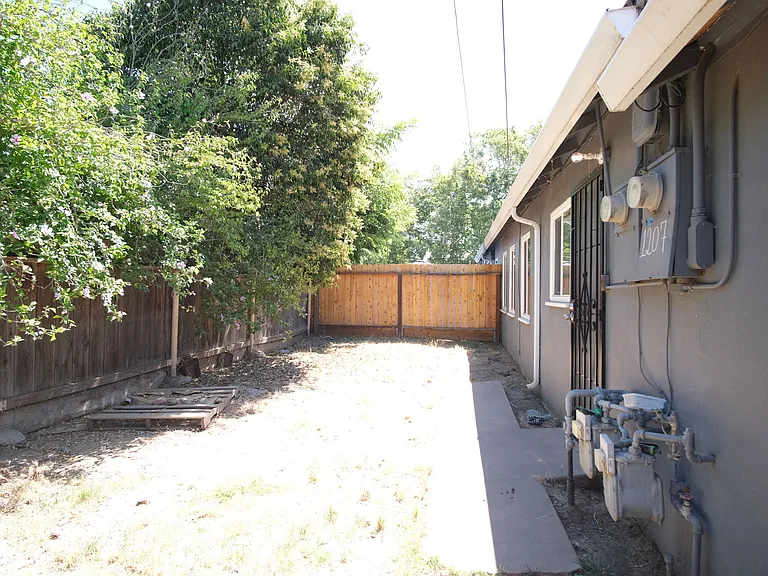 1207 Merced Ave #1207 — Photo 12
