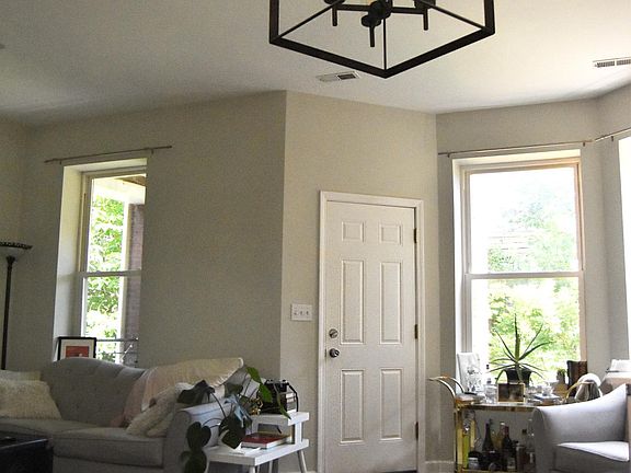 10 ft ceilings and large windows allow for tons of natural light!