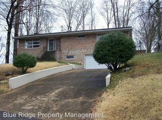 3608 Hemlock Park Dr, Kingsport, TN 37663