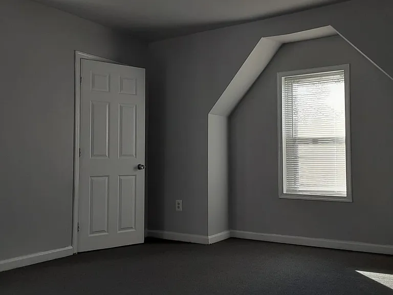 4927 Knox St #2 — Photo 29