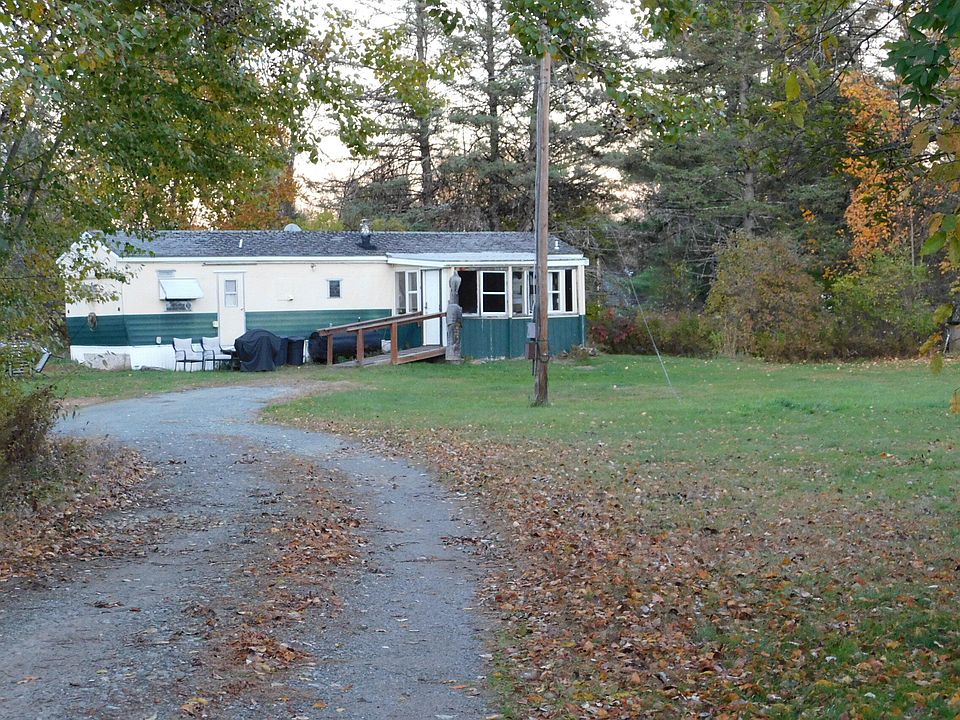2nd image of 7 Embden Pond Road