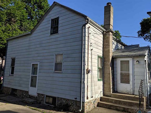 3rd image of 620 N Franklin Ave