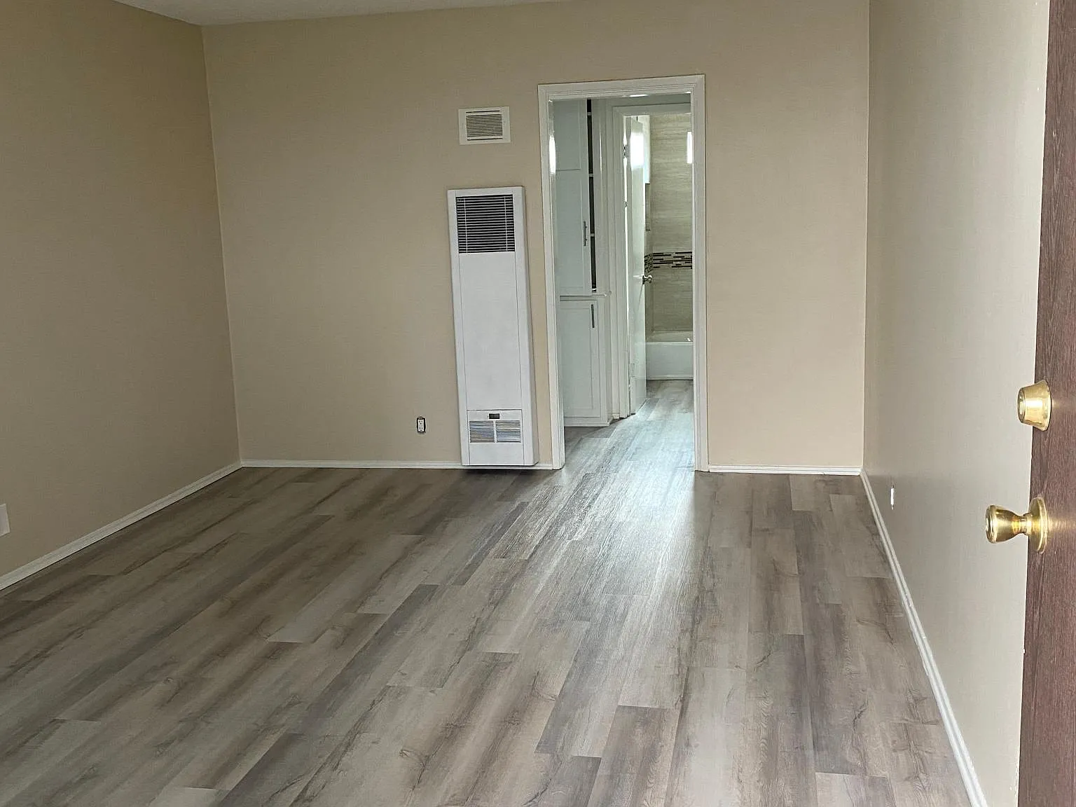 1 bed, $2,195 — Photo 2