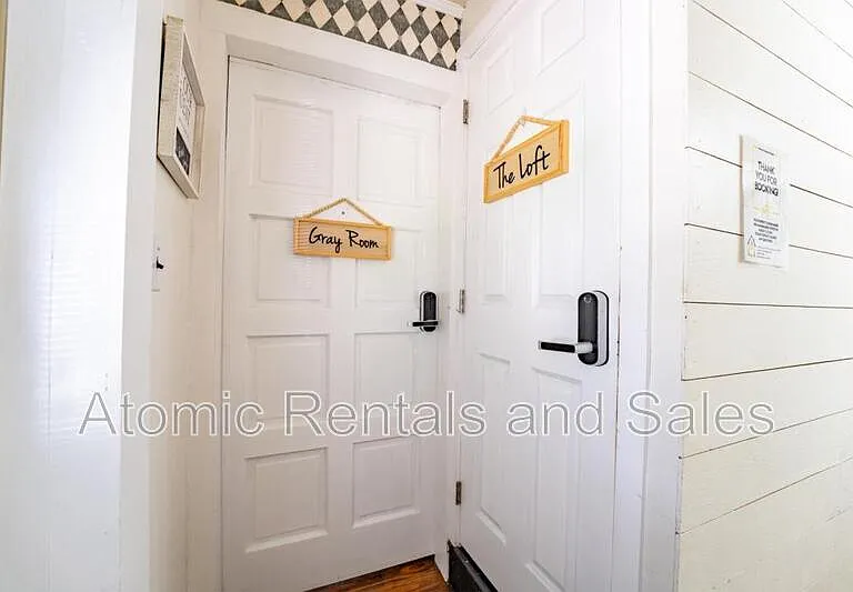 714 E Jefferson St — Photo 10