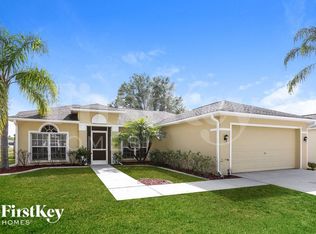4226 Berkeley Dr, Parrish, FL 34219