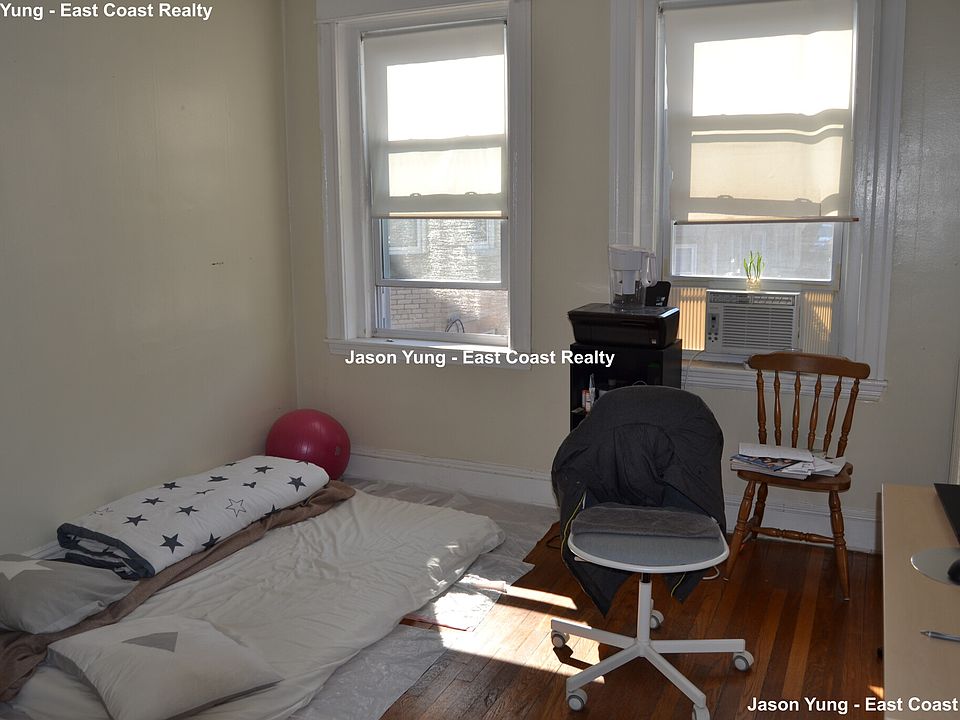 2nd image of 217 Kelton St APT 18