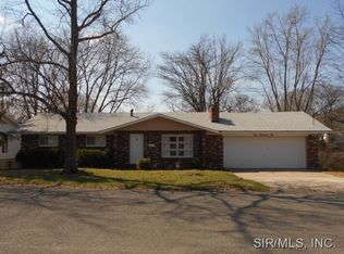 110 Moonlight Dr, Collinsville, IL 62234
