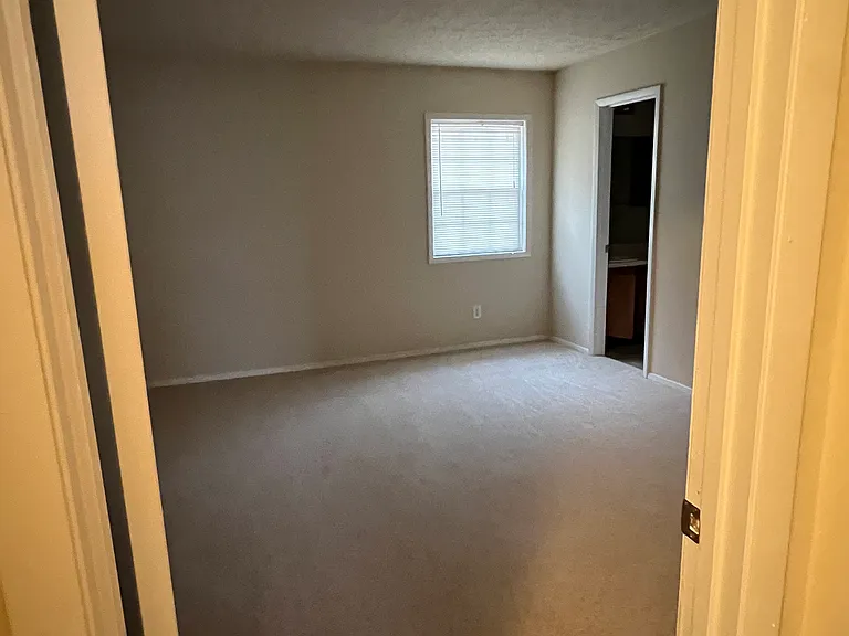 2320 Highpoint Rd — Photo 15