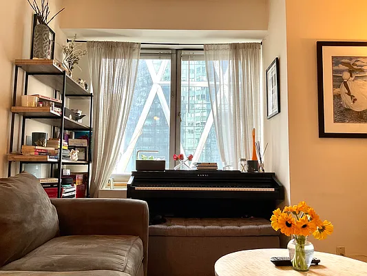 Rented by Level Group | media 26