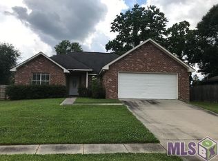 8421 Cody Dr, Baton Rouge, LA 70811