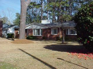 1303 Carey Rd, Kinston, NC 28501