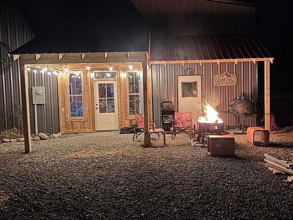 2nd image of 2521 Askew Rd