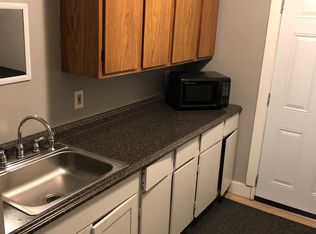 206 Main St APT 9, Norway, ME 04268