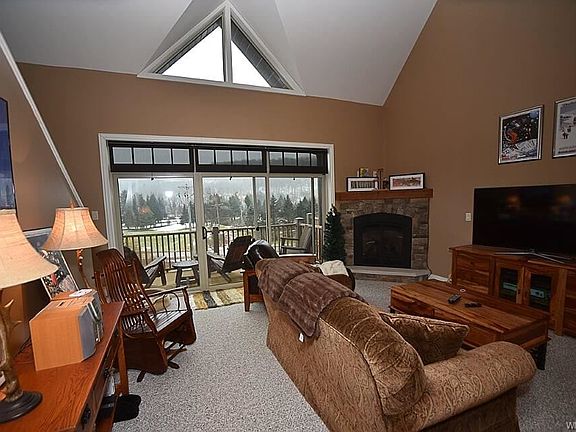 3rd image of 15 Mountainview Upper
