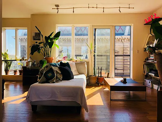 Rented by Highline Residential | media 9