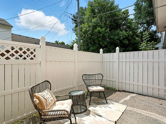 5th image of 2120 Lebanon Pike APT 102