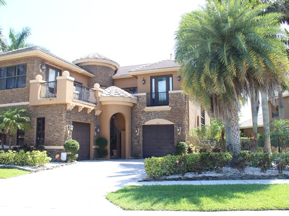 3501 Collonade Dr