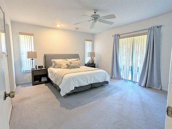 3rd image of 5895 Autumn Lake Ln #0