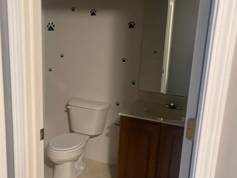 10260 Crossbow Ct — Photo 1