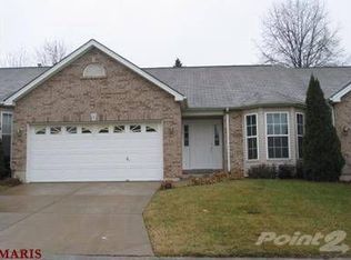 4 Spring Oaks Dr, Saint Charles, MO 63303