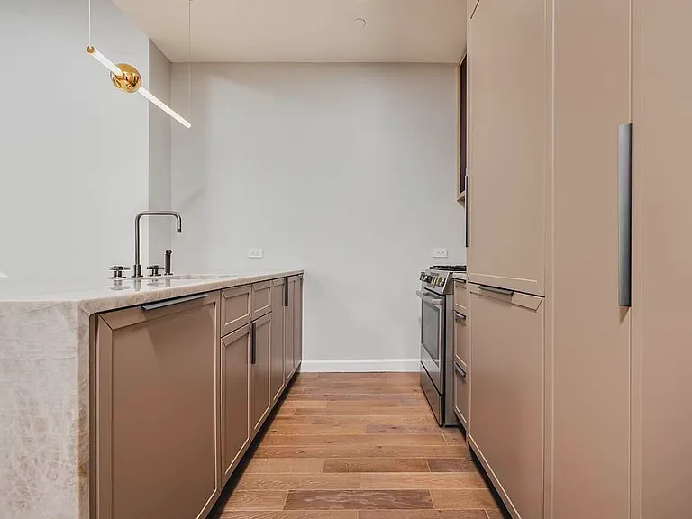 262 9th St #Penthouse 801 — Photo 7